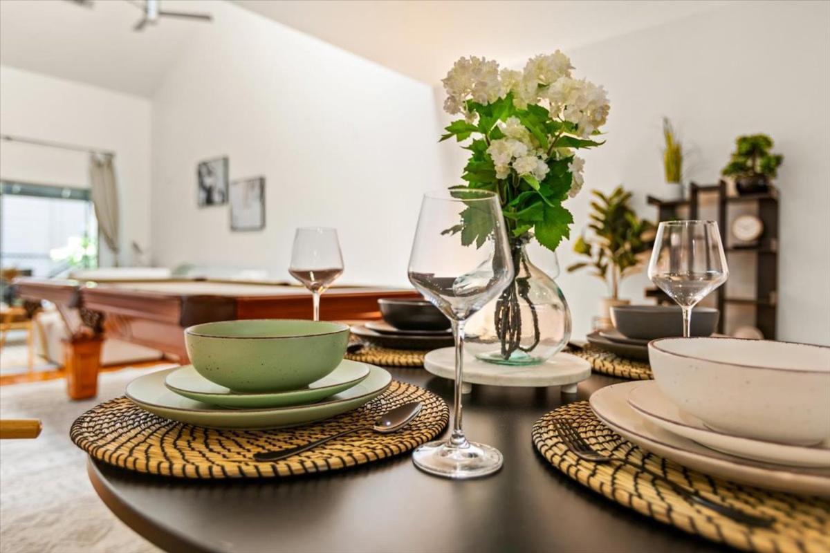Luxe 3 Story Townhome With Downtown View Near Nrg Stadium Centrally Located Walkable To Popular Restaurants ฮูสตัน ภายนอก รูปภาพ